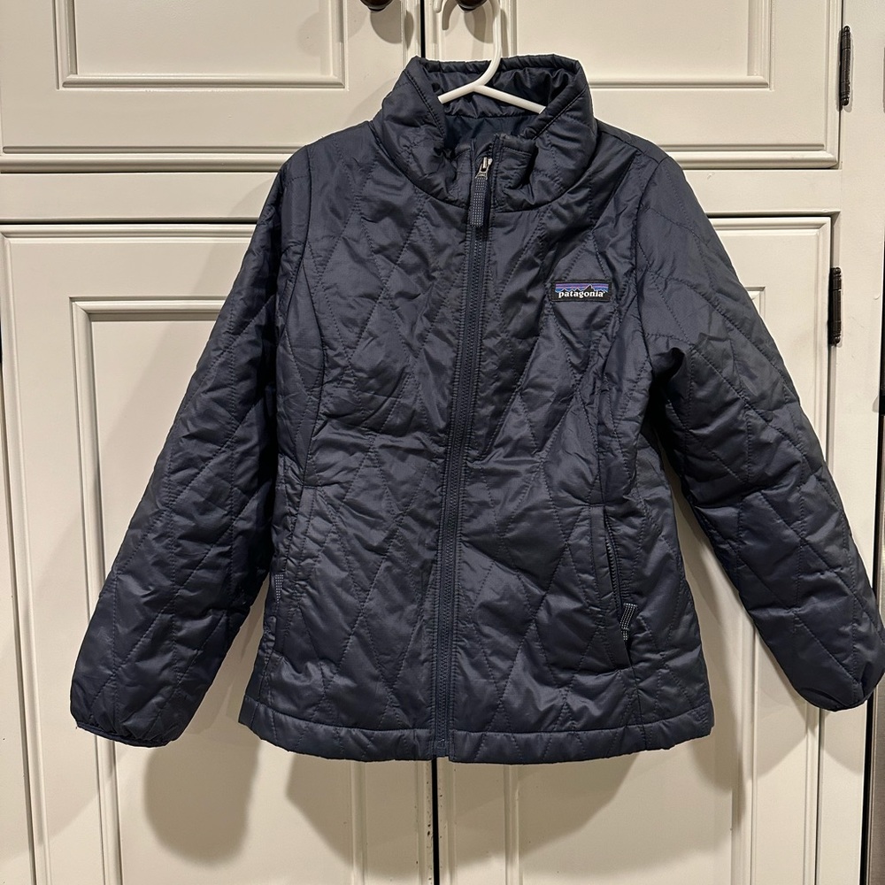 Patagonia kids Navy blue Jacket  size xsmall 5-6